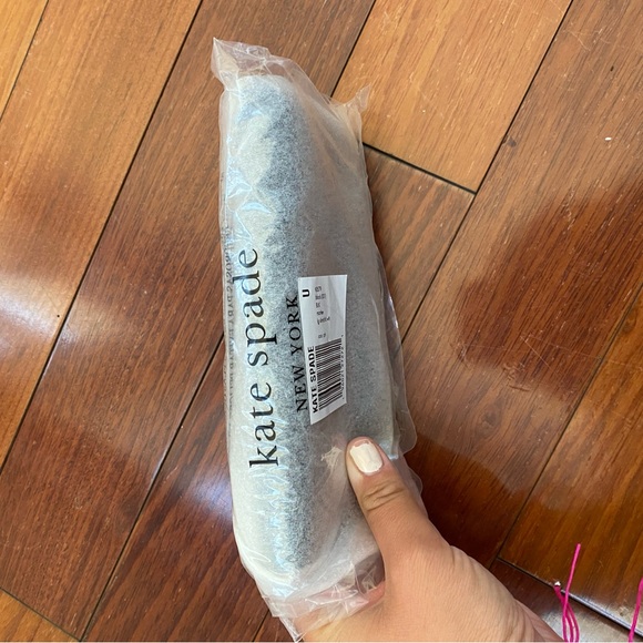 Kate Spade Wallet - Picture 6 of 6